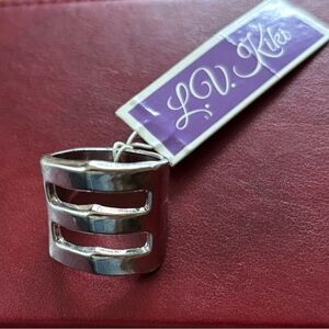 🌺 Open Chevron Fashion Band Ring 🌺